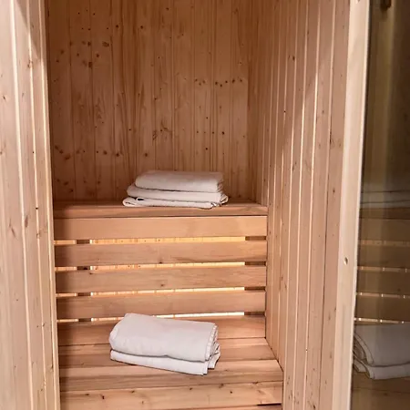 Daire Family & Business Sauna Baltic Horizon No 2 Premium - 3 Bedroom With Private Sauna, Jacuzzi, Rooftop Gym & Panoramic Terrace, Balcony, Underground Garage Gdansk