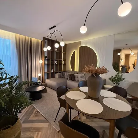 Daire Family & Business Sauna Baltic Horizon No 2 Premium - 3 Bedroom With Private Sauna, Jacuzzi, Rooftop Gym & Panoramic Terrace, Balcony, Underground Garage Gdansk