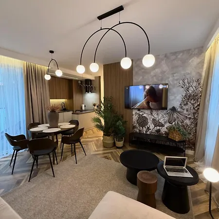 Daire Family & Business Sauna Baltic Horizon No 2 Premium - 3 Bedroom With Private Sauna, Jacuzzi, Rooftop Gym & Panoramic Terrace, Balcony, Underground Garage Gdansk