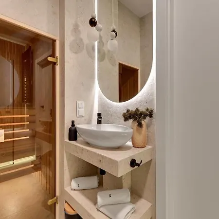 Family & Business Sauna Baltic Horizon No 2 Premium - 3 Bedroom With Private Sauna, Jacuzzi, Rooftop Gym & Panoramic Terrace, Balcony, Underground Garage Lägenhet