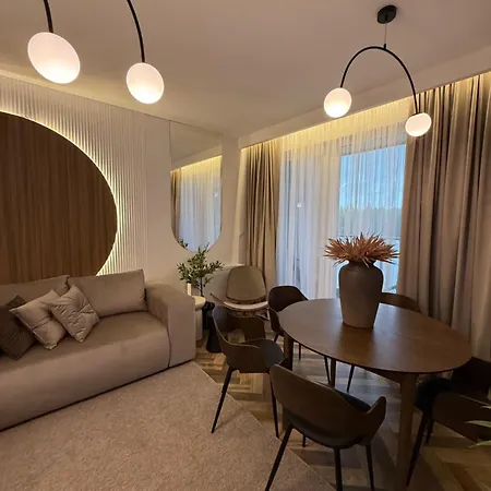 Family & Business Sauna Baltic Horizon Premium - 3 Bedroom With Private Sauna, Jacuzzi, Rooftop Gym & Panoramic Terrace, Balcony, Underground Garage Apartmán *