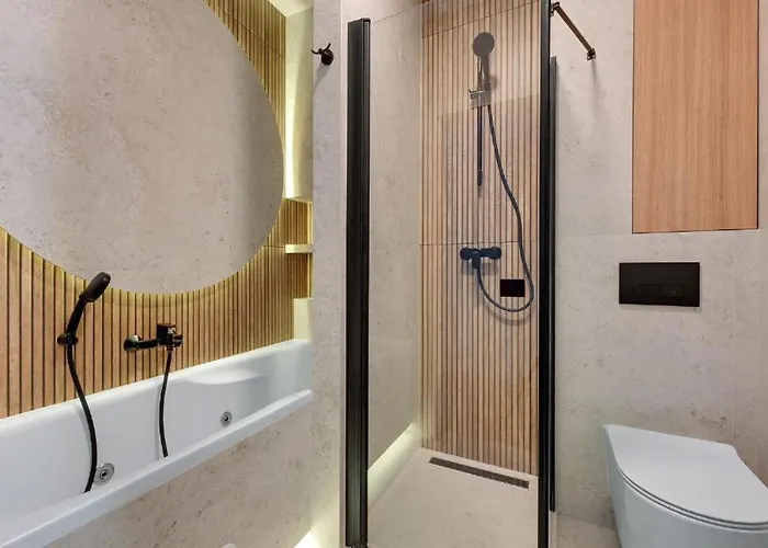 Family & Business Sauna Baltic Horizon No 2 Premium - 3 Bedroom With Private Sauna, Jacuzzi, Rooftop Gym & Panoramic Terrace, Balcony, Underground Garage アパート