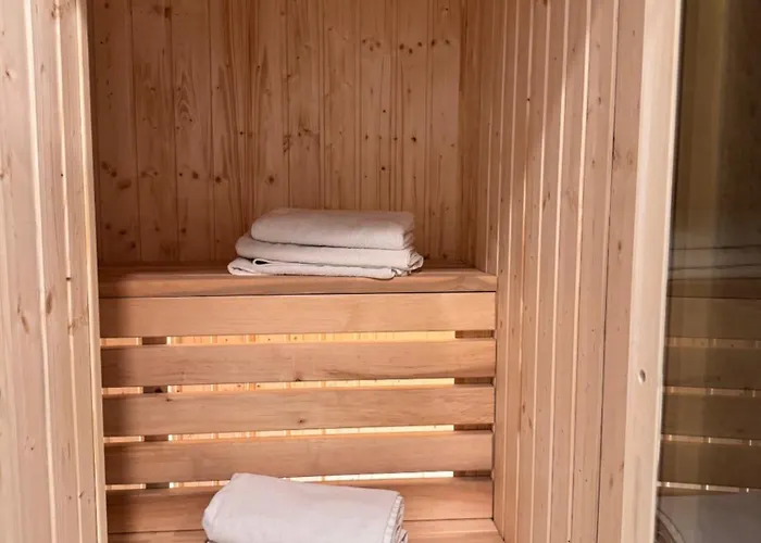 アパート Family & Business Sauna Baltic Horizon No 2 Premium - 3 Bedroom With Private Sauna, Jacuzzi, Rooftop Gym & Panoramic Terrace, Balcony, Underground Garage グダニスク