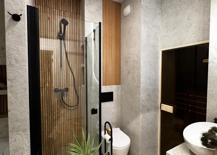 Apartment Family & Business Sauna Baltic Horizon No 2 Premium - 3 Bedroom With Private Sauna, Jacuzzi, Rooftop Gym & Panoramic Terrace, Balcony, Underground Garage